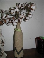 Clay bottle with cotton