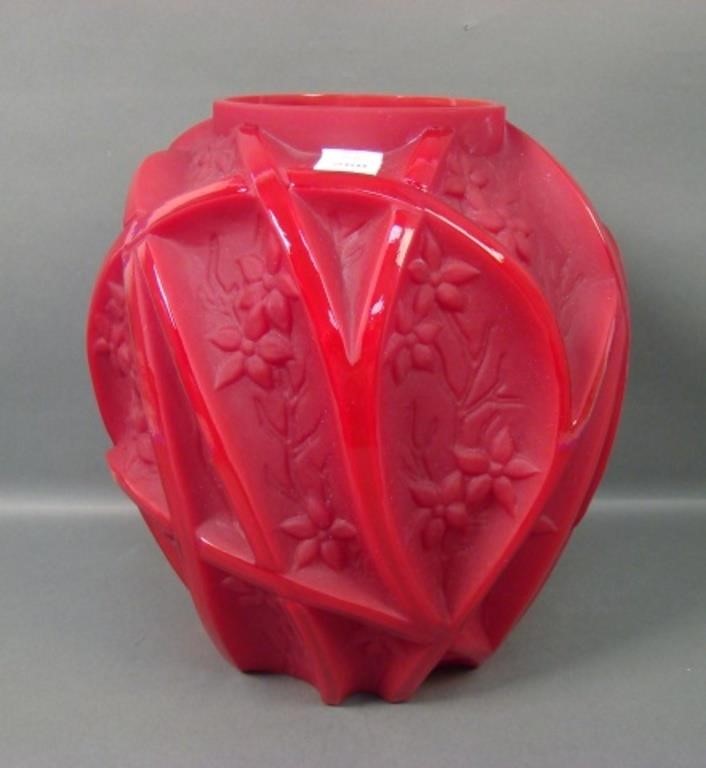 Consol. Line 700 Cased Red/ Frosted Panels Vase