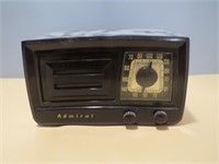 Vintage Admiral Radio