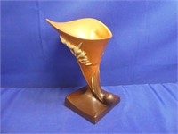 Roseville Cornucopia Pottery Vase ( Glaze Chip )