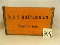 M&S Bottling Co., Clinton, IA Wood Bottle Box
