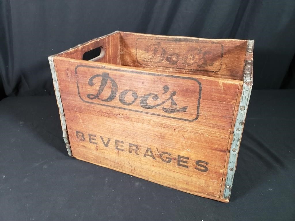 Doc's Beverage Crate