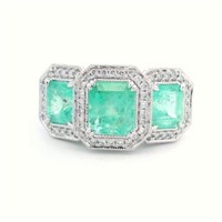 14ct W/G Colombian Emerald ring