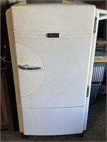 Vintage Hotpoint refrigerator, dimensions are 29