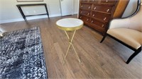 ACCENT TABLE