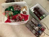 Large lot of ornaments