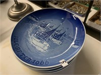 VINTAGE COLLECTOR PLATES MADE IN DENMARK