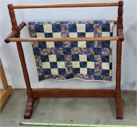 Solid Wood Quilt Tack w/ Quilt