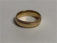 Approx Size 10 Gold Wedding Band