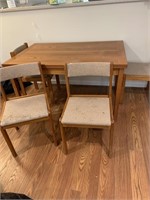 KITCHEN TABLE & 4 CHAIRS, 29" H X 51" W X 33.5"