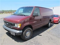 2002 Ford E-350 Super Duty Cargo Van