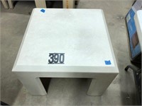 2 End tables