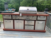 LARGE PATIO BBQ GRILL