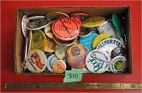 Lot of vintage pin back buttons