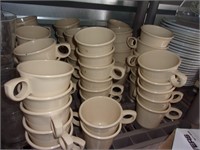 huge lot of restaurant coffee cups poulon