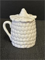 Porcelain berry shaped condiment jar, no spoon