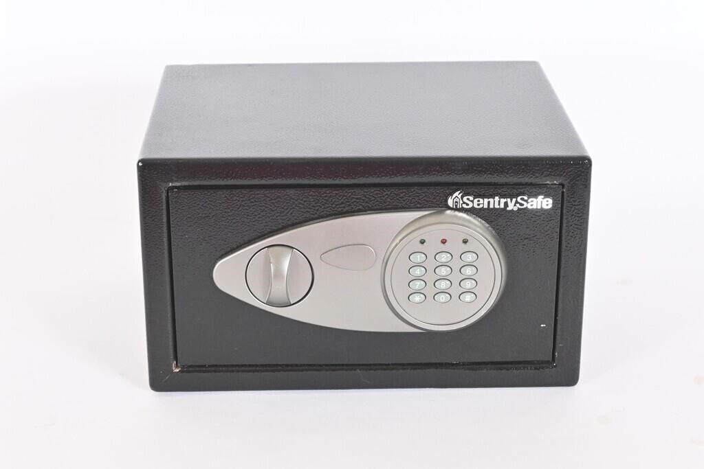 Sentry Safe Combination Safe