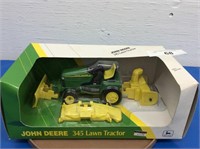 Ertl JD 345 Lawn Tractor, 1/16 scale