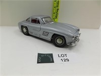 DIECAST BURAGO 1954  MERCEDES 300 SL 1:18 SCALE