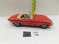 DIECAST BURAGO 1961 JAGUAR TYPE E 1:18 SCALE