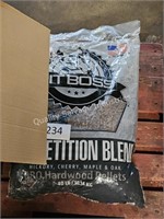 40lbs bag of BBQ hard wood pellets
