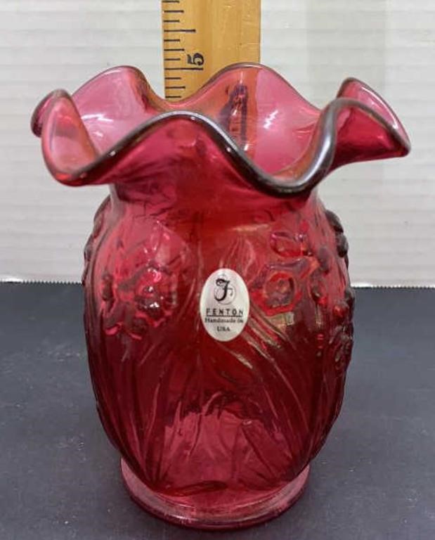 Fenton Lilly vase