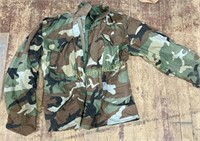 SMALL X-SHORT CAMO MILITARY JACKET