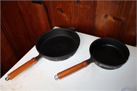 8 & 10 INCH CAST IRON SKILLETS