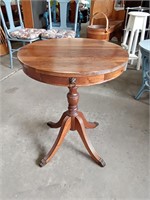 Round Claw Foot Side Table with Drawer