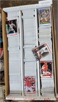 APPROX 4000 BASEBALL TRADING CARDS