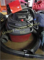 1 gal. wet/dry Shop Vac 1.0 peak hp