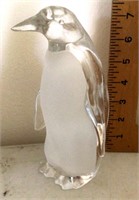 Glass penguin with frosted glass belly