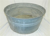 Vintage Large Galvanized Wash Tub
