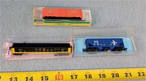 3- N Scale Train Cars