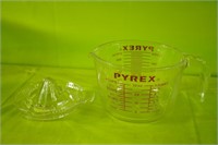 Pyrex Measuring Cup & Juicer