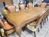 Henredon Dining Table 84x50" 26" leaf / 8 chairs