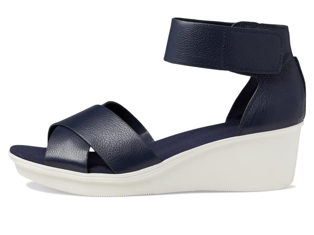 Naturalizer Women's Riviera Sandal Heeled, Navy