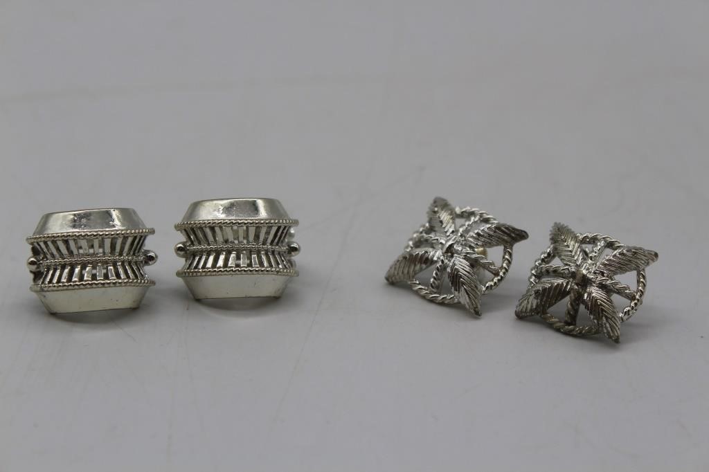 Clip on Silvertone Vintage Earrings