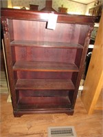 Bookcase or display unit