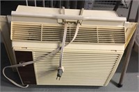 Window air conditioner