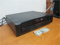 Sony CDP-C250Z 5 Disc CD Changer - Powers