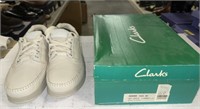 MENS WHITE CLARKS SHOES 10 1/2