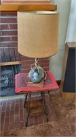 Duck lamp and small table