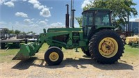 John Deere 4450 w/720 Loader