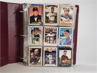 BINDER FULL OF ASSORTED BASEBALL CARDS