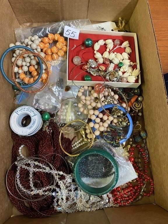 Box of jewelry, odds and ends