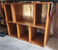 Entertainment center