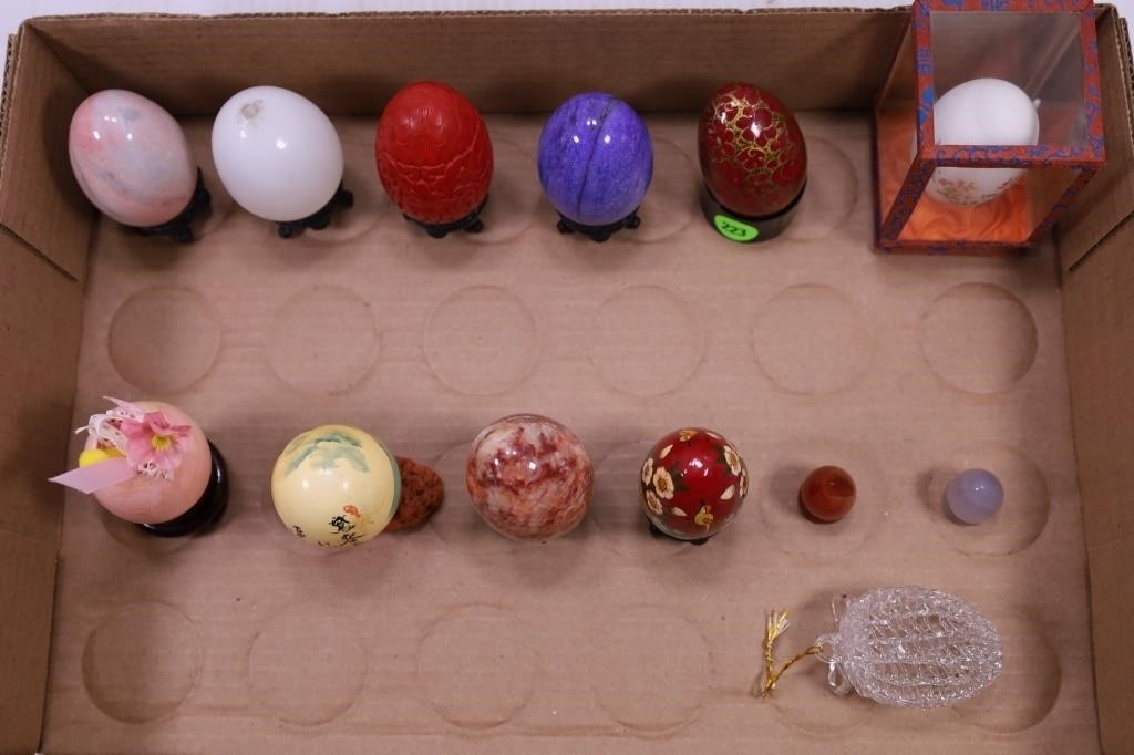 LOT OF 13 EGG, MARBLE & GLASS ART EGGS WITH STANDS