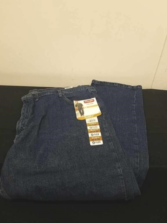 New Wrangler size 50x32 relaxed fit jeans