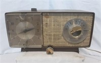 Vintage GE Electric Clock Radio